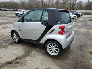 2008 Smart fortwo Pure z VIN WMEEJ31X58K178519, wystawiony jako Copart lot #52978925 z przebiegiem 50 975 mil mil oraz Szkody całkowita. Historia ofert i sprzedaży dostępna na DreamBid. Obrazek 2.