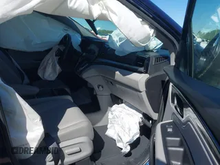2022 Honda Odyssey Touring z VIN 5FNRL6H86NB013615, wystawiony jako IAAI lot #39139696 z przebiegiem 83 262 mil mil oraz . Historia ofert i sprzedaży dostępna na DreamBid. Obrazek 5.