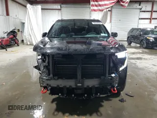 2024 GMC Acadia AWD AT4 z VIN 1GKENPKS9RJ164387, wystawiony jako Copart lot #78940634 z przebiegiem 3870 mil mil oraz Szkody całkowita. Historia ofert i sprzedaży dostępna na DreamBid. Obrazek 5.