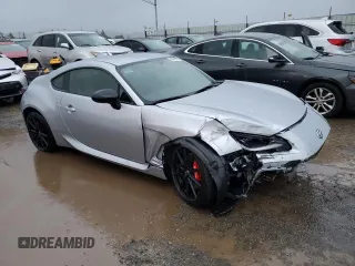 2024 Toyota 86 with VIN JF1ZNBB15R8755840, listed as a Copart auction lot 45542025 with 5,276 mi miles and Salvage Title. Bid and sale history available at DreamBid. Image 4.