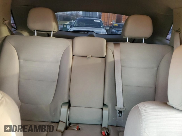 2015 Kia Sorento LX с VIN 5XYKTCA63FG585261, выставлен на аукционе Copart как лот 84011454 с пробегом 148 135 миль миль и Списание • Salvage title. История ставок и продаж доступна на DreamBid. Изображение 10.