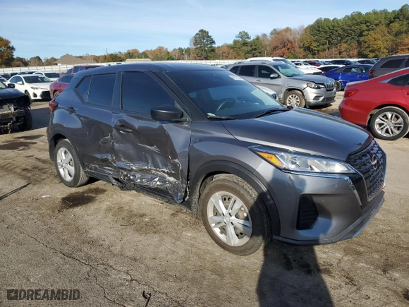 2022 Nissan Kicks S with VIN 3N1CP5BV9NL521374, listed as a Copart auction lot 84773354 with 34,984 mi miles and Salvage Title. Bid and sale history available at carsss.com. Image 4.