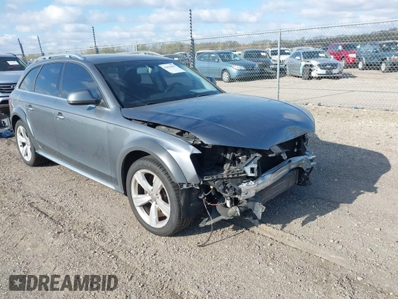 2014 Audi allroad A4 Premium Plus z VIN WA1UFAFL8EA133365, wystawiony jako IAAI lot #42034903 z przebiegiem 145 285 mil mil oraz . Historia ofert i sprzedaży dostępna na DreamBid. Obrazek 19.