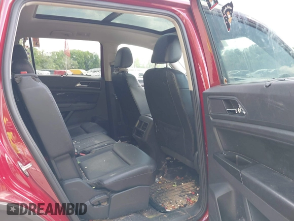 2018 Volkswagen Atlas SEL with VIN 1V2MR2CA3JC569544, listed as a IAAI auction lot 42271392 with 123,960 mi miles and . Bid and sale history available at DreamBid. Image 8.