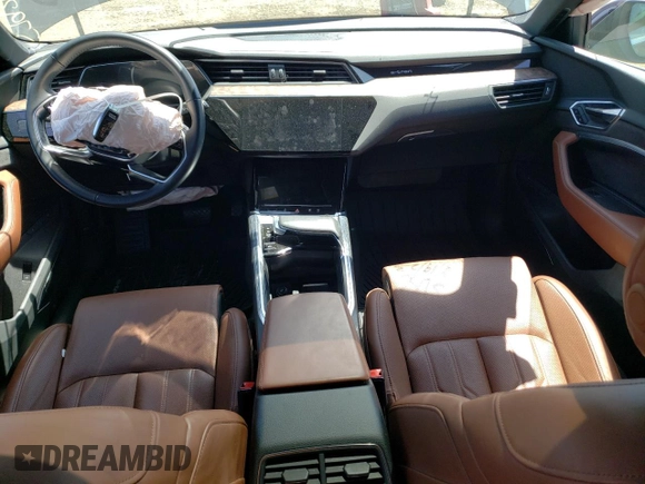 2019 Audi e-tron Prestige with VIN WA1VABGE0KB017804, listed as a Copart auction lot 57939033 with 28,153 mi miles. Bid and sale history available at carsss.com. Image 8.