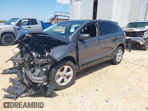 2024 Ford Edge SE z VIN 2FMPK4G99RBB18608, wystawiony jako IAAI lot #42430244 z przebiegiem Nie podano mil oraz . Historia ofert i sprzedaży dostępna na DreamBid. Obrazek 20.