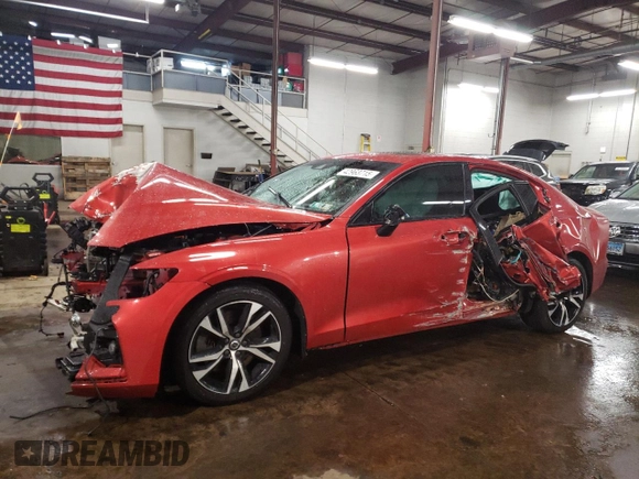 2019 Volvo S60 R-Design with VIN 7JRA22TM3KG007058, listed as a Copart auction lot 42963715 with 0 mi miles and Salvage Title. Bid and sale history available at carsss.com. Image 1.