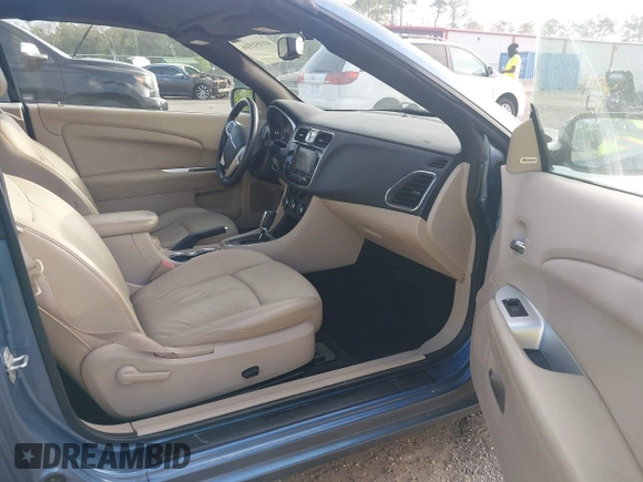 2011 Chrysler 200 Limited with VIN 1C3BC7EG7BN572126, listed as a IAAI auction lot 41951516 with 84,516 mi miles and . Bid and sale history available at DreamBid. Image 5.