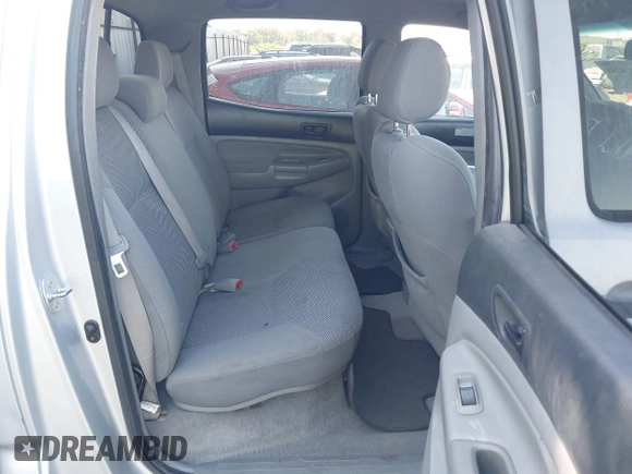 2006 Toyota Tacoma with VIN 5TELU42N46Z154110, listed as a IAAI auction lot 42839258 with 329,008 mi miles and . Bid and sale history available at DreamBid. Image 7.