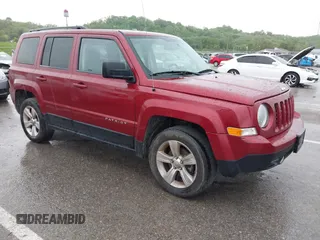 2011 Jeep Patriot Latitude with VIN 1J4NF1GB6BD174064, listed as a IAAI auction lot 42153372 with 139,919 mi miles and . Bid and sale history available at DreamBid. Image 1.