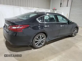 2018 Nissan Altima 2.5 SR with VIN 1N4AL3AP9JC268561, listed as a Copart auction lot 52104285 with 125,643 mi miles and Clean Title. Bid and sale history available at carsss.com. Image 3.