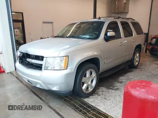 2010 Chevrolet Tahoe LT with VIN 1GNMCBE35AR114622, listed as a IAAI auction lot 41974795 with 248,109 mi miles and . Bid and sale history available at DreamBid. Image 17.