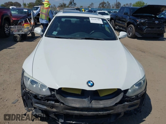 2012 BMW 3 Series 335i z VIN WBAKG7C50CE802783, wystawiony jako IAAI lot #42147783 z przebiegiem 76 083 mil mil oraz . Historia ofert i sprzedaży dostępna na DreamBid. Obrazek 13.