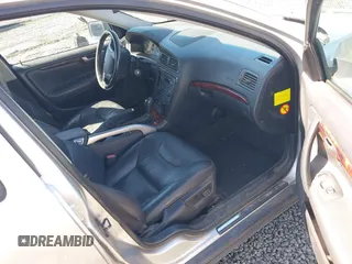2005 Volvo XC70 with VIN YV1SZ592351183275, listed as a IAAI auction lot 41857415 with 180,934 mi miles and . Bid and sale history available at DreamBid. Image 5.