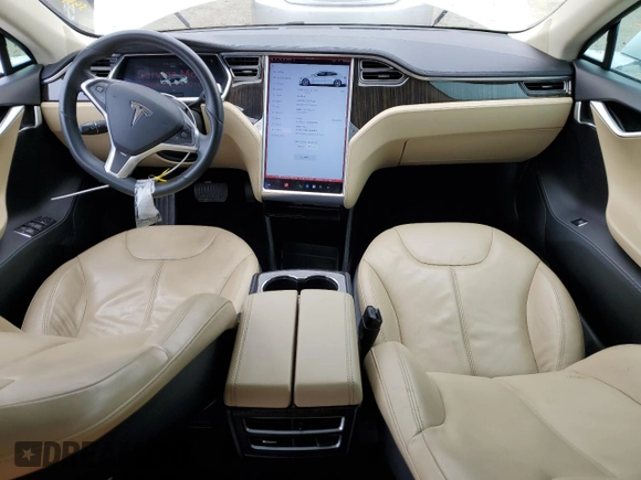 2013 Tesla Model S z VIN 5YJSA1DNXDFP21418, wystawiony jako Copart lot #59131655 z przebiegiem 106 428 mil mil oraz Szkoda całkowita • Salvage title. Historia ofert i sprzedaży dostępna na DreamBid. Obrazek 8.