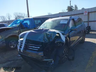 2020 Volkswagen Tiguan SE with VIN 3VV2B7AX5LM068627, listed as a IAAI auction lot 41590858 with 81,020 mi miles. Bid and sale history available at carsss.com. Image 2.