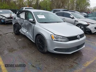 2012 Volkswagen Jetta SE with VIN 3VWDX7AJ3CM473113, listed as a IAAI auction lot 41806137 with 77,666 mi miles and . Bid and sale history available at DreamBid. Image 1.