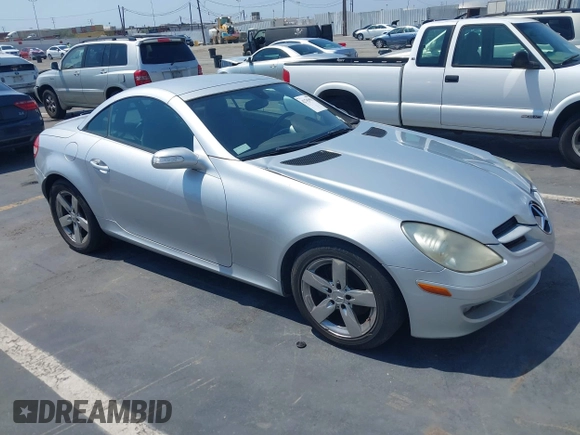 2006 Mercedes-Benz SLK 280 with VIN WDBWK54F86F076229, listed as a IAAI auction lot 42742951 with 115,862 mi miles and . Bid and sale history available at DreamBid. Image 1.