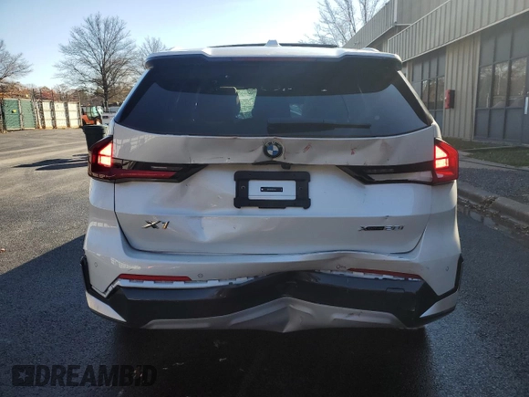 2024 BMW X1 xDrive28i with VIN WBX73EF02R5Y57837, listed as a Copart auction lot 80503574 with 17,382 mi miles and Salvage Title. Bid and sale history available at carsss.com. Image 6.