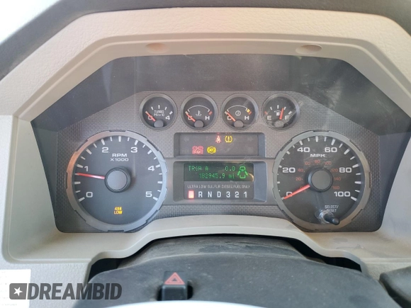 2008 Ford F-350 XL with VIN 1FTWX31R58ED57984, listed as a Copart auction lot 43121415 with 182,945 mi miles and Salvage Title. Bid and sale history available at DreamBid. Image 9.