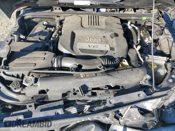 2018 Jeep Wrangler JK Unlimited Sahara with VIN 1C4HJWEG0JL911874, listed as a Copart auction lot 41928815 with 84,660 mi miles and Salvage Title. Bid and sale history available at carsss.com. Image 11.