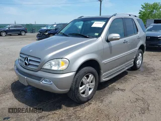 2005 Mercedes-Benz M 350 with VIN 4JGAB57E25A531968, listed as a IAAI auction lot 42152817 with 138,241 mi miles and . Bid and sale history available at DreamBid. Image 17.