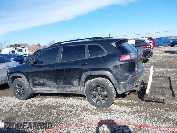 2019 Jeep Cherokee Latitude with VIN 1C4PJMCX8KD464323, listed as a IAAI auction lot 41700738 with 179,234 mi miles. Bid and sale history available at carsss.com. Image 14.