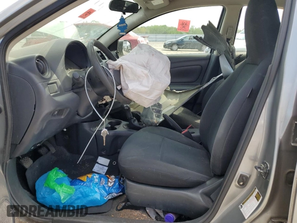 2014 Nissan Versa S with VIN 3N1CN7AP5EL864820, listed as a Copart auction lot 53992555 with 0 mi miles and Salvage Title. Bid and sale history available at carsss.com. Image 7.