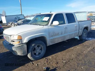 2005 GMC Sierra Denali z VIN 2GTEK63N151372484, wystawiony jako IAAI lot #41640341 z przebiegiem 291 915 mil mil oraz . Historia ofert i sprzedaży dostępna na DreamBid. Obrazek 18.