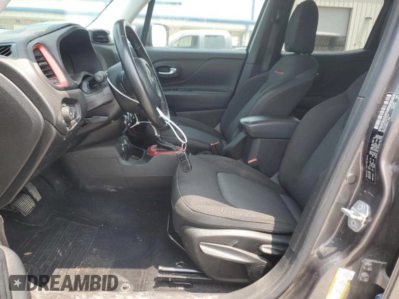 2016 Jeep Renegade Trailhawk with VIN ZACCJBCT5GPC75735, listed as a Copart auction lot 60299005 with 121,990 mi miles and Salvage title. Bid and sale history available at DreamBid. Image 7.