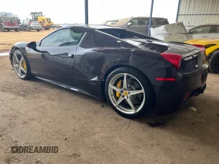 2014 Ferrari 458 Italia z VIN ZFF68NHA6E0201648, wystawiony jako Copart lot #41274584 z przebiegiem 15 586 mil mil oraz . Historia ofert i sprzedaży dostępna na DreamBid. Obrazek 2.