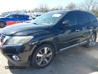 2014 Nissan Pathfinder SL z VIN 5N1AR2MN1EC680617, wystawiony jako IAAI lot #41779019 z przebiegiem 146 041 mil mil oraz . Historia ofert i sprzedaży dostępna na DreamBid. Obrazek 2.