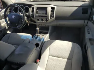 2010 Toyota Tacoma z VIN 5TEUU4EN1AZ740210, wystawiony jako Copart lot #58001235 z przebiegiem 126 682 mil mil oraz Szkoda całkowita • Salvage title. Historia ofert i sprzedaży dostępna na DreamBid. Obrazek 8.