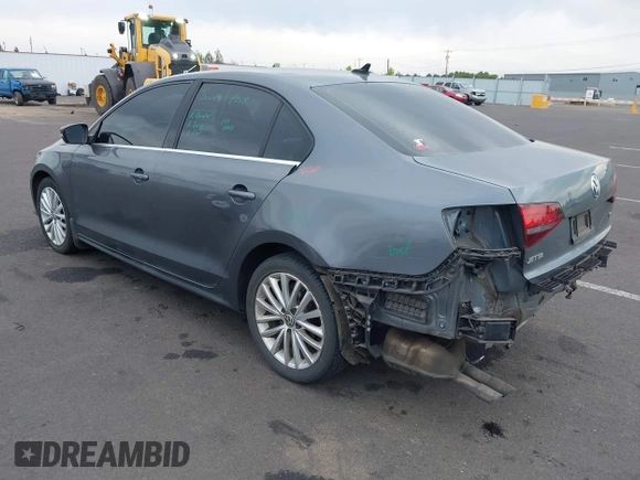 2015 Volkswagen Jetta SE with VIN 3VWD17AJXFM318080, listed as a IAAI auction lot 42119974 with 169,463 mi miles and . Bid and sale history available at DreamBid. Image 3.