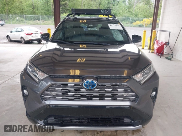 2021 Toyota RAV4 Hybrid XSE z VIN 4T3E6RFV2MU007724, wystawiony jako IAAI lot #42213345 z przebiegiem 31 089 mil mil oraz . Historia ofert i sprzedaży dostępna na DreamBid. Obrazek 13.