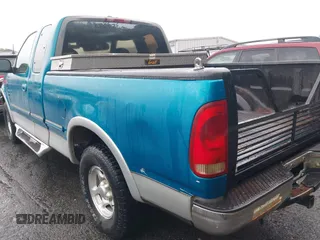 1997 Ford F-150 XL z VIN 1FTDX18W3VND39194, wystawiony jako IAAI lot #42653054 z przebiegiem 192 417 mil mil oraz . Historia ofert i sprzedaży dostępna na DreamBid. Obrazek 6.