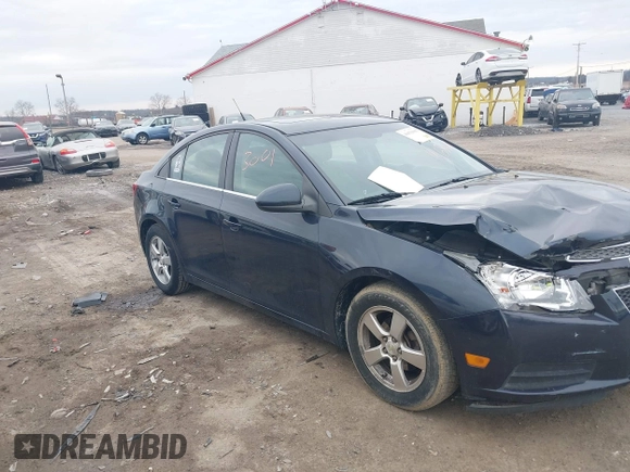 2014 Chevrolet Cruze 1LT z VIN 1G1PC5SB1E7248119, wystawiony jako IAAI lot #41653001 z przebiegiem 142 043 mil mil oraz . Historia ofert i sprzedaży dostępna na DreamBid. Obrazek 13.