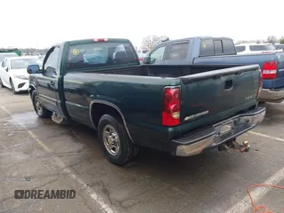 2004 Chevrolet Silverado 1500 LS with VIN 1GCEC14T04Z302610, listed as a IAAI auction lot 41292673 with 135,178 mi miles. Bid and sale history available at carsss.com. Image 3.