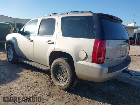 2008 GMC Yukon SLT w/4SB with VIN 1GKFC13038R105520, listed as a IAAI auction lot 41453825 with 245,024 mi miles. Bid and sale history available at carsss.com. Image 3.