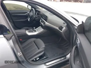 2023 BMW 4 Series 430i xDrive z VIN WBA73AV00PFP42052, wystawiony jako IAAI lot #42359167 z przebiegiem 40 883 mil mil oraz . Historia ofert i sprzedaży dostępna na DreamBid. Obrazek 5.