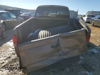 2000 Dodge Dakota Sport with VIN 1B7GL2AX3YS715657, listed as a Copart auction lot 88236515 with 170,873 mi miles and Clean Title. Bid and sale history available at DreamBid. Image 6.