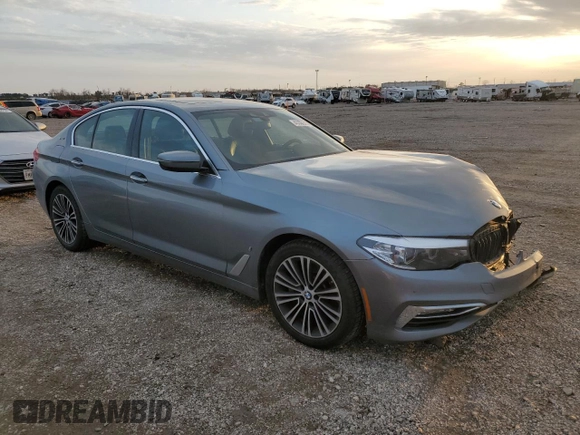 2018 BMW 5 Series 530e xDrive with VIN WBAJB1C57JG624122, listed as a Copart auction lot 45330575 with 54,378 mi miles and Salvage Title. Bid and sale history available at carsss.com. Image 4.