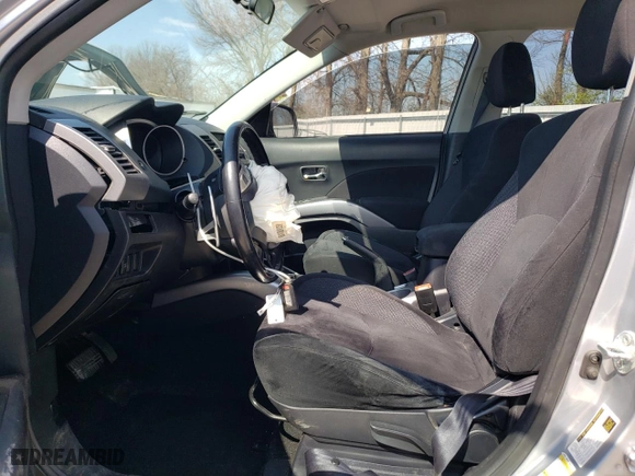 2008 Mitsubishi Outlander XLS with VIN JA4MS41X98Z002359, listed as a Copart auction lot 80348244 with 133,379 mi miles and Salvage Title. Bid and sale history available at carsss.com. Image 7.