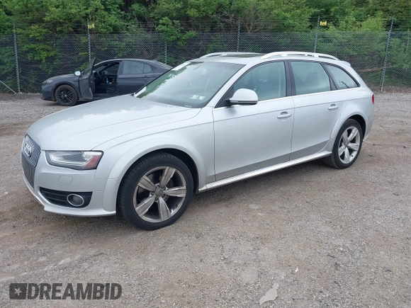 2013 Audi allroad A4 Premium Plus z VIN WA1UFAFL0DA105820, wystawiony jako IAAI lot #42095816 z przebiegiem 213 368 mil mil oraz . Historia ofert i sprzedaży dostępna na DreamBid. Obrazek 18.