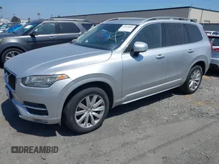 2016 Volvo XC90 T6 Momentum с VIN YV4A22PK5G1033319, выставлен на аукционе IAAI как лот 41870682 с пробегом 85 697 миль миль и . История ставок и продаж доступна на DreamBid. Изображение 2.