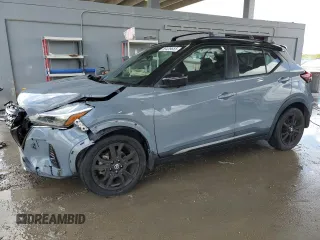 2021 Nissan Kicks SR z VIN 3N1CP5DVXML562561, wystawiony jako Copart lot #55439655 z przebiegiem 20 446 mil mil oraz Nie do naprawy • Non repairable. Historia ofert i sprzedaży dostępna na DreamBid. Obrazek 1.