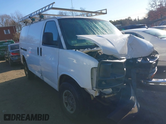 2008 Chevrolet City Express Cargo z VIN 1GCHG35K781152177, wystawiony jako IAAI lot #41070619 z przebiegiem Nie podano mil oraz . Historia ofert i sprzedaży dostępna na DreamBid. Obrazek 1.