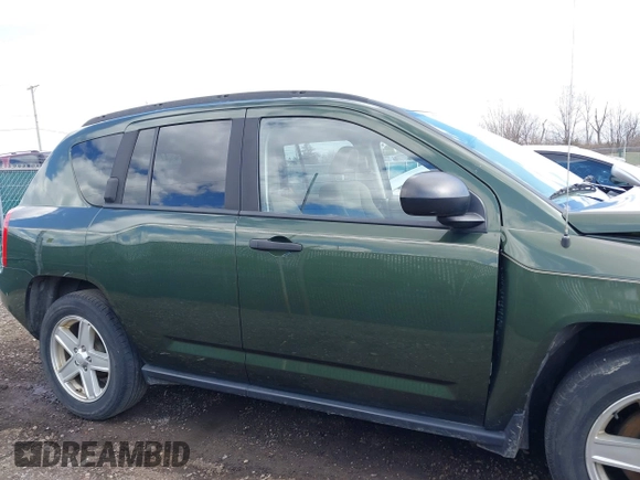 2007 Jeep Compass Sport with VIN 1J8FF47W17D585046, listed as a IAAI auction lot 41866995 with 148,196 mi miles. Bid and sale history available at carsss.com. Image 13.