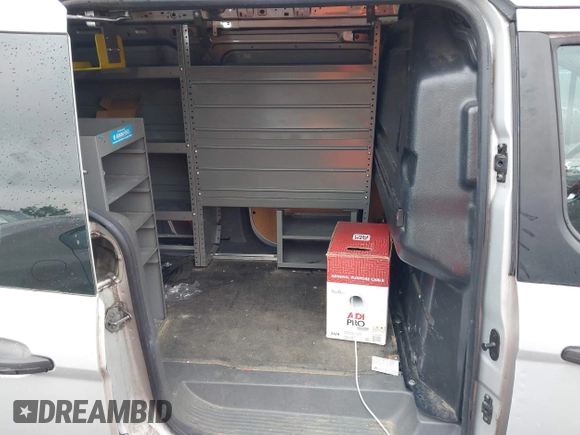 2019 Ford Transit Connect XLT z VIN NM0LS7F22K1414917, wystawiony jako IAAI lot #42143528 z przebiegiem 44 702 mil mil oraz . Historia ofert i sprzedaży dostępna na DreamBid. Obrazek 8.