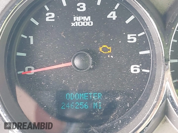2008 GMC Sierra 1500 SLE1 z VIN 2GTEC13JX81125255, wystawiony jako IAAI lot #41955534 z przebiegiem 246 256 mil mil oraz . Historia ofert i sprzedaży dostępna na DreamBid. Obrazek 16.